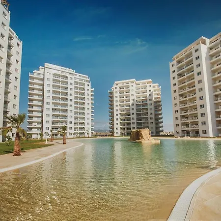 Two Bedroom In Caesar & Spa, Long