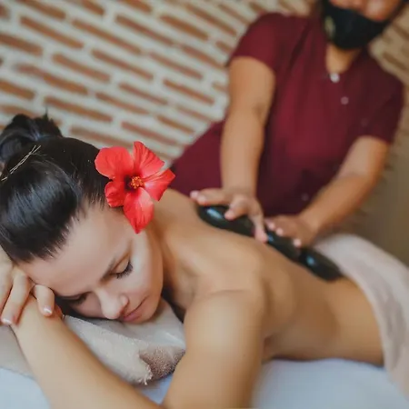 アパート Two Bedroom In Caesar & Spa, Long *