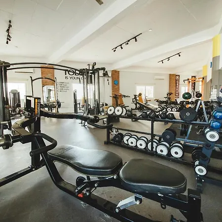 Two Bedroom In Caesar & Spa, Long *