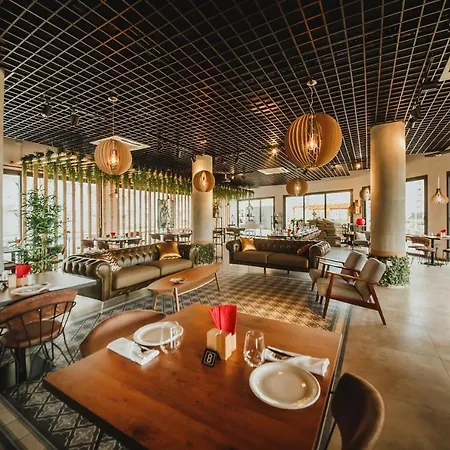 Two Bedroom In Caesar & Spa, Long * Perivolia tou Trikomou