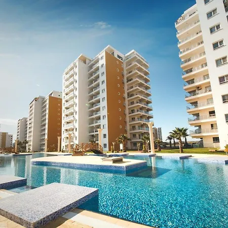 Two Bedroom In Caesar & Spa, Long *