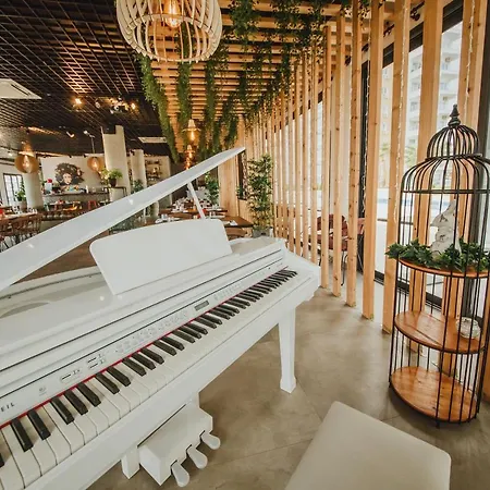 Two Bedroom In Caesar & Spa, Long Apartament *