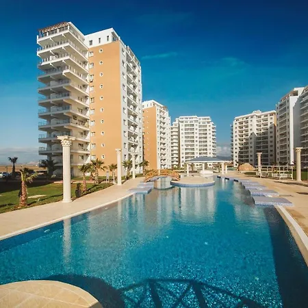 Two Bedroom In Caesar & Spa, Long *