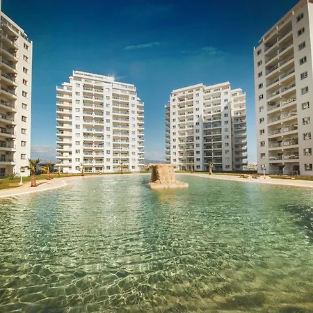 Appartement Two Bedroom In Caesar & Spa, Long