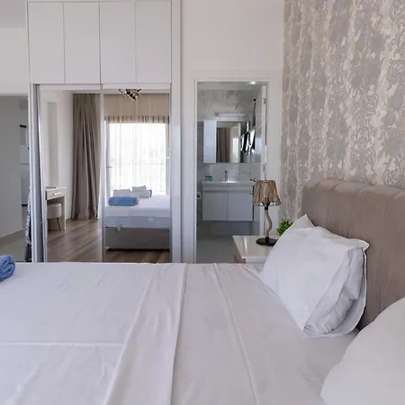 Two Bedroom In Caesar & Spa, Long Apartament Perivolia tou Trikomou