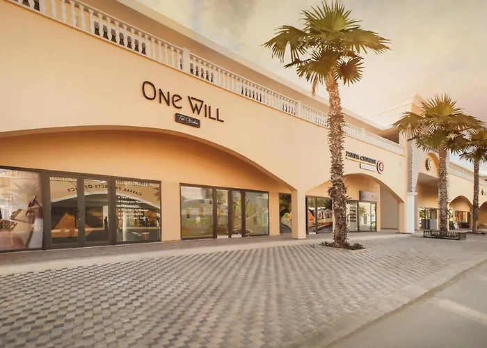 Two Bedroom In Caesar & Spa, Long Apartment *