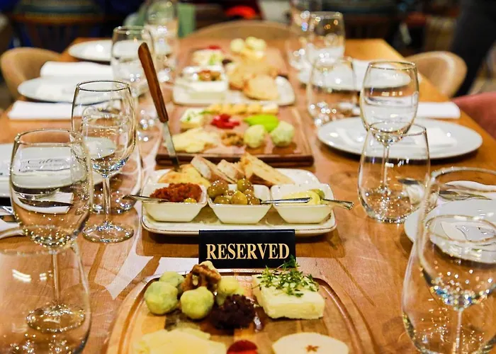 Apartment Two Bedroom In Caesar & Spa, Long *