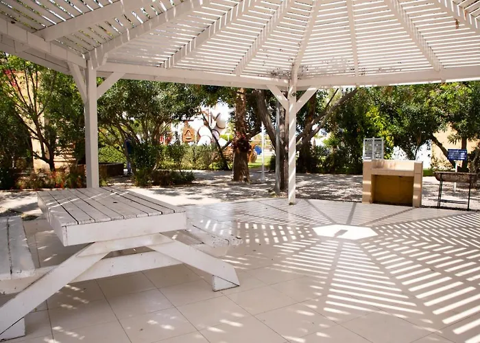 Appartamento Two Bedroom In Caesar & Spa, Long Perivolia tou Trikomou
