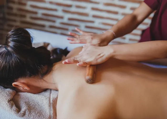 Two Bedroom In Caesar & Spa, Long *