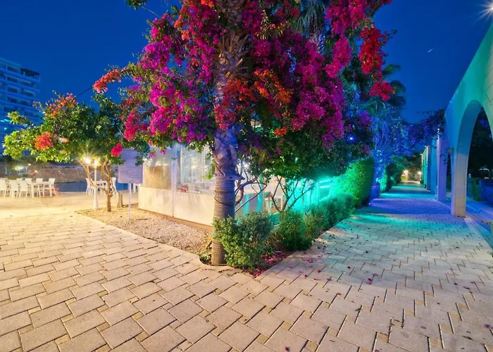 Two Bedroom In Caesar & Spa, Long Apartment Perivolia tou Trikomou