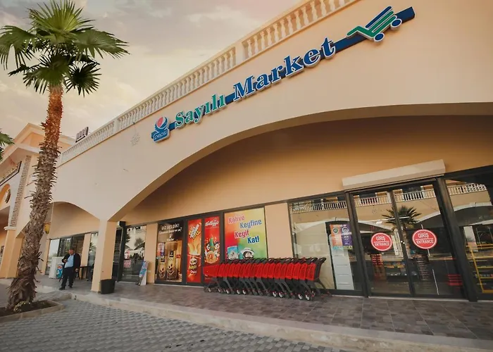 Apartment Two Bedroom In Caesar & Spa, Long