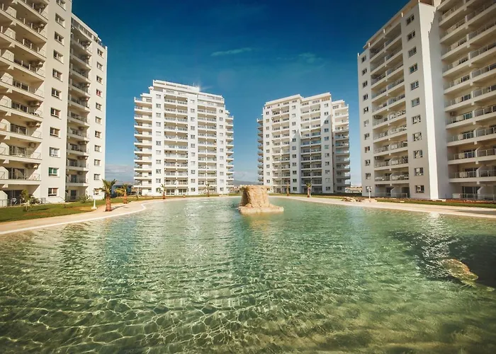 Apartment Two Bedroom In Caesar & Spa, Long